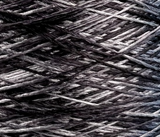 Di.Vè Viscosa Multicolor 750 m / 100 g – Fil en viscose col. Noir – gris